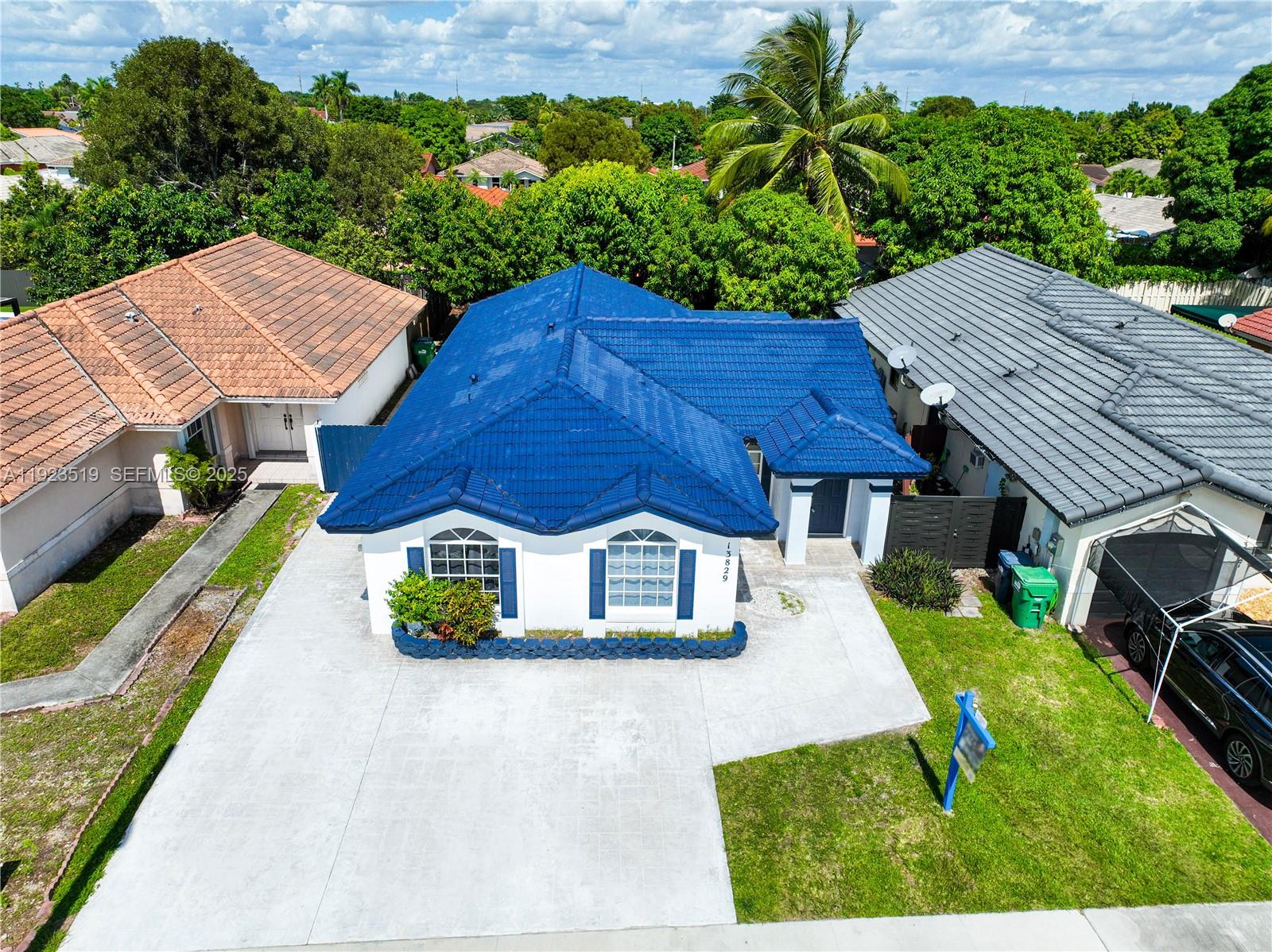 P A AT CORAL REEF - Residential