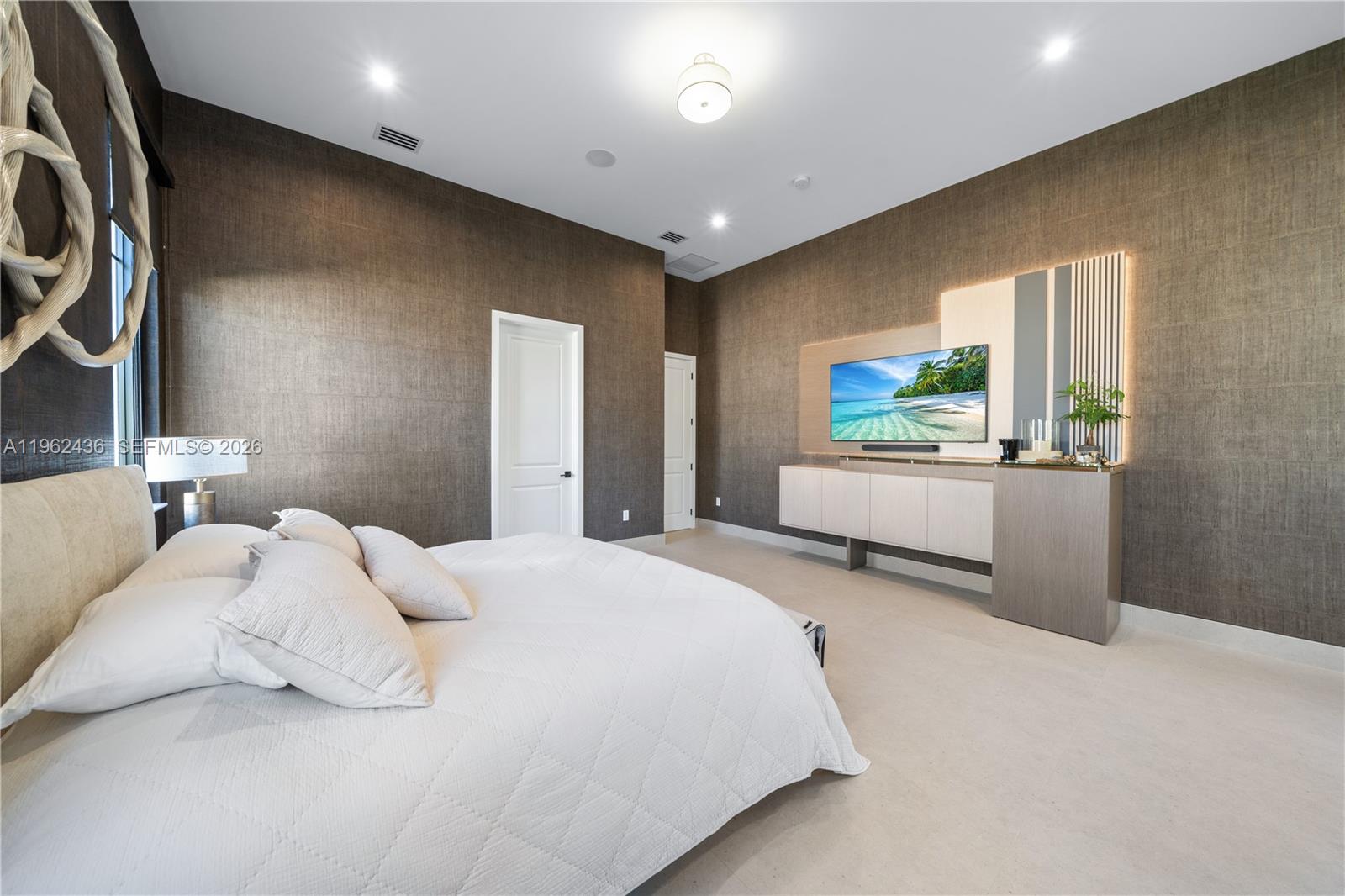 ESTATES AT SUNSET - Residential