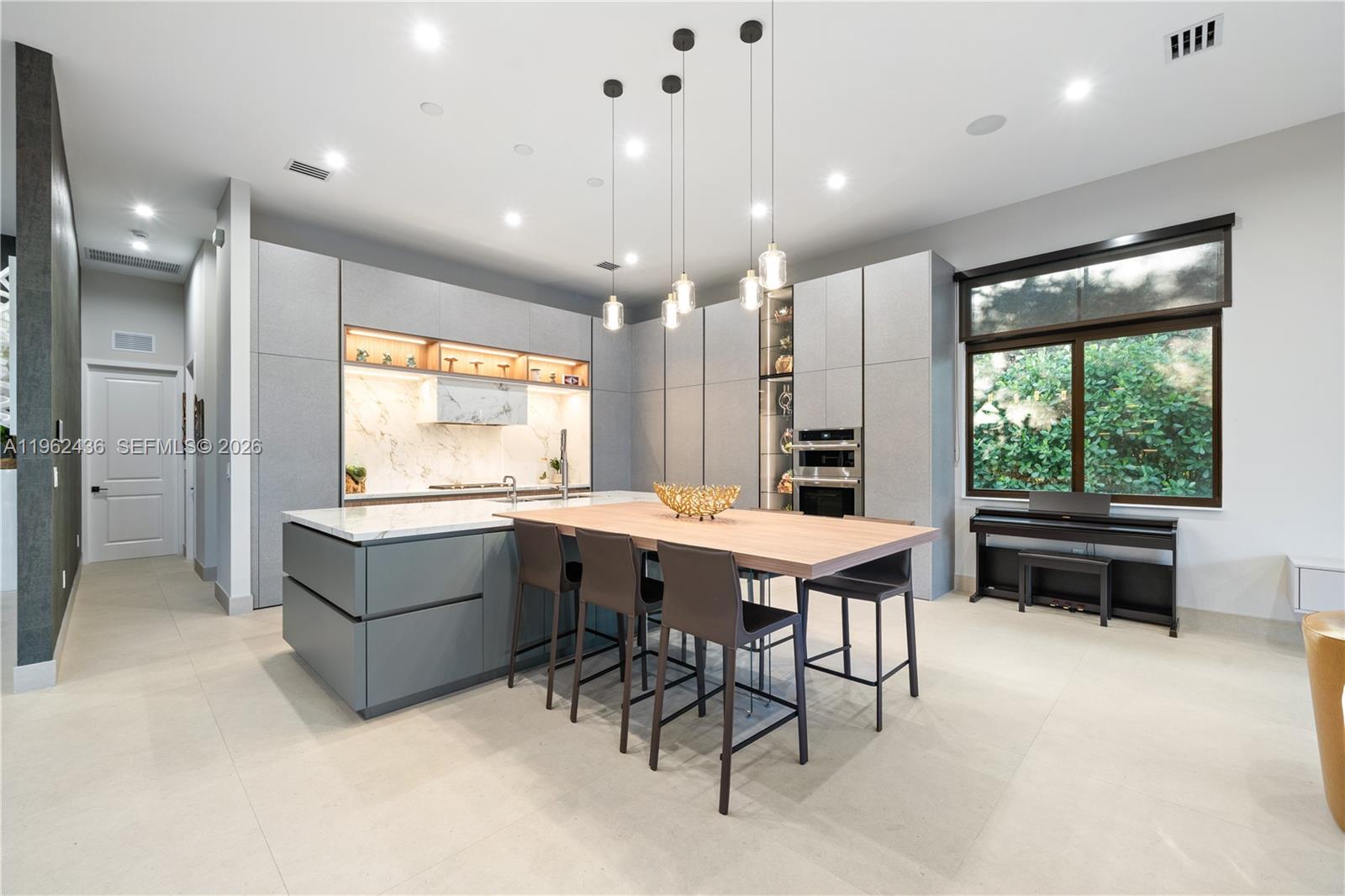 ESTATES AT SUNSET - Residential