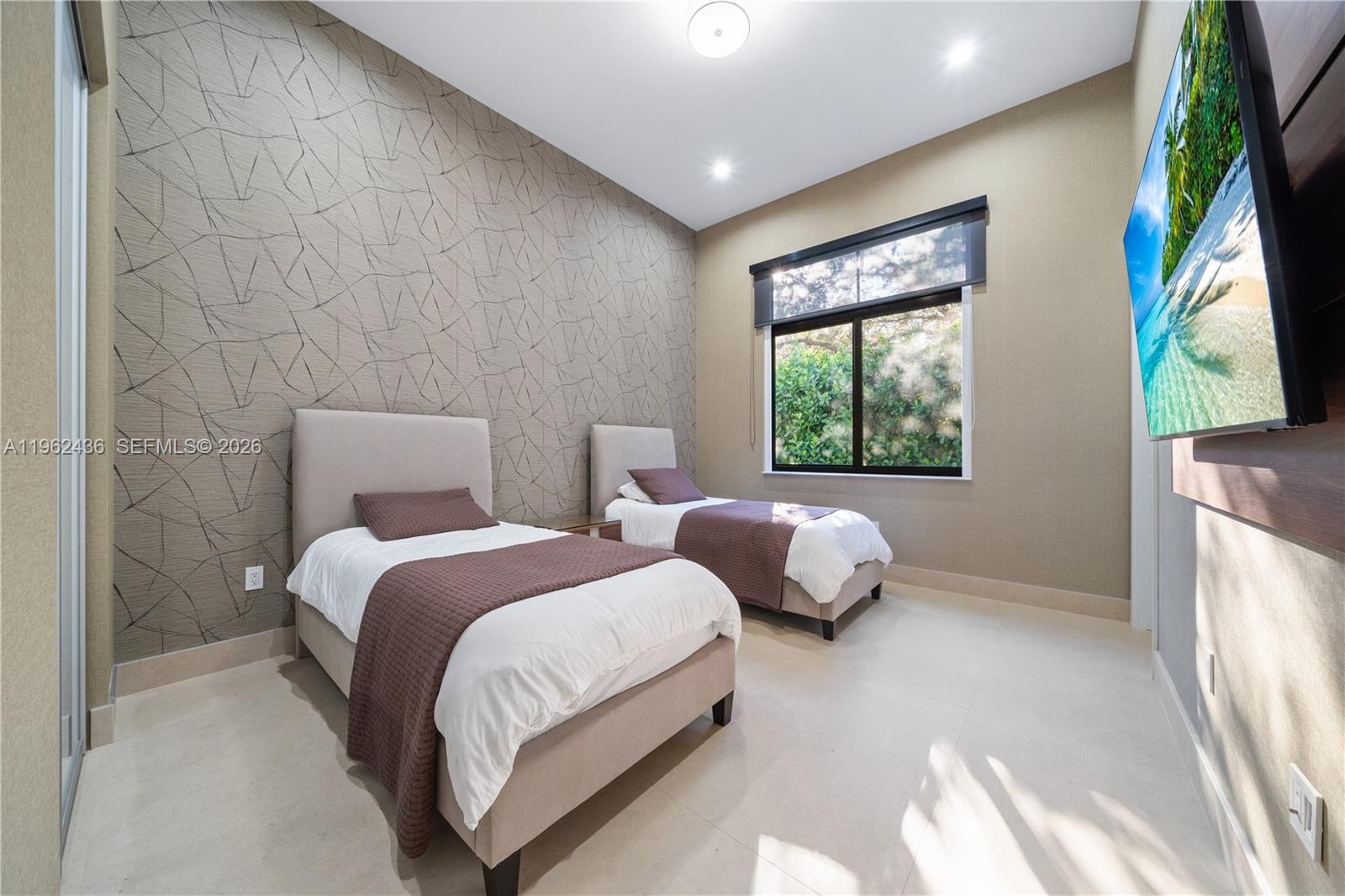 ESTATES AT SUNSET - Residential