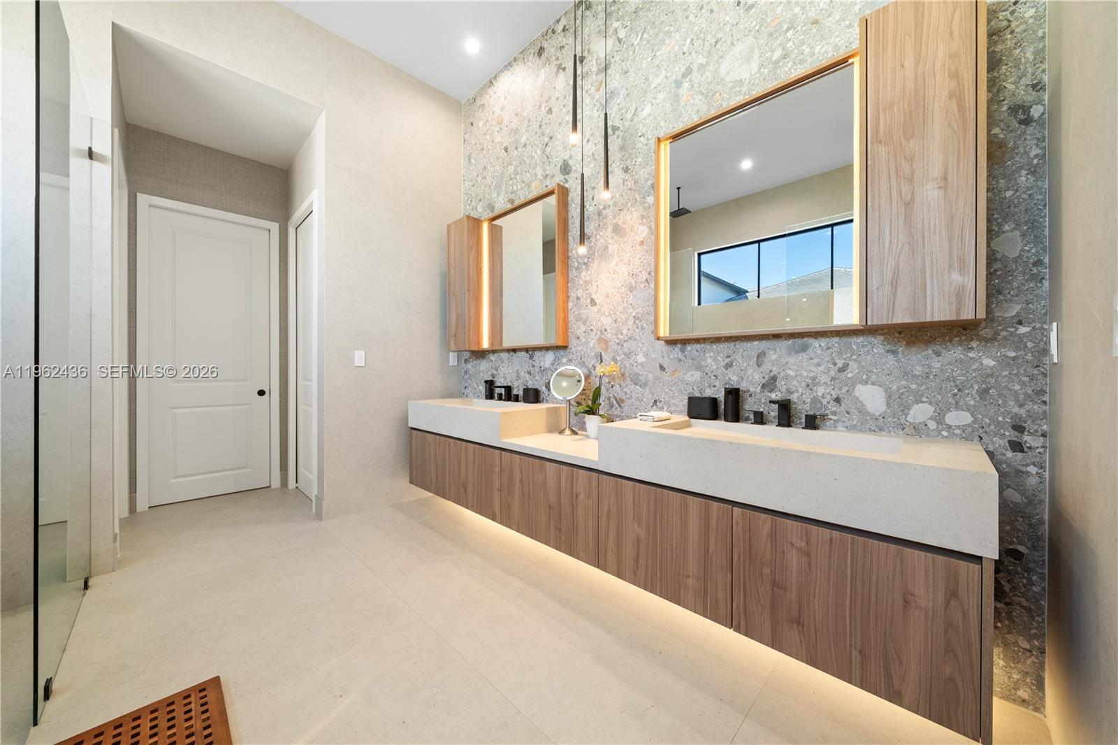 ESTATES AT SUNSET - Residential