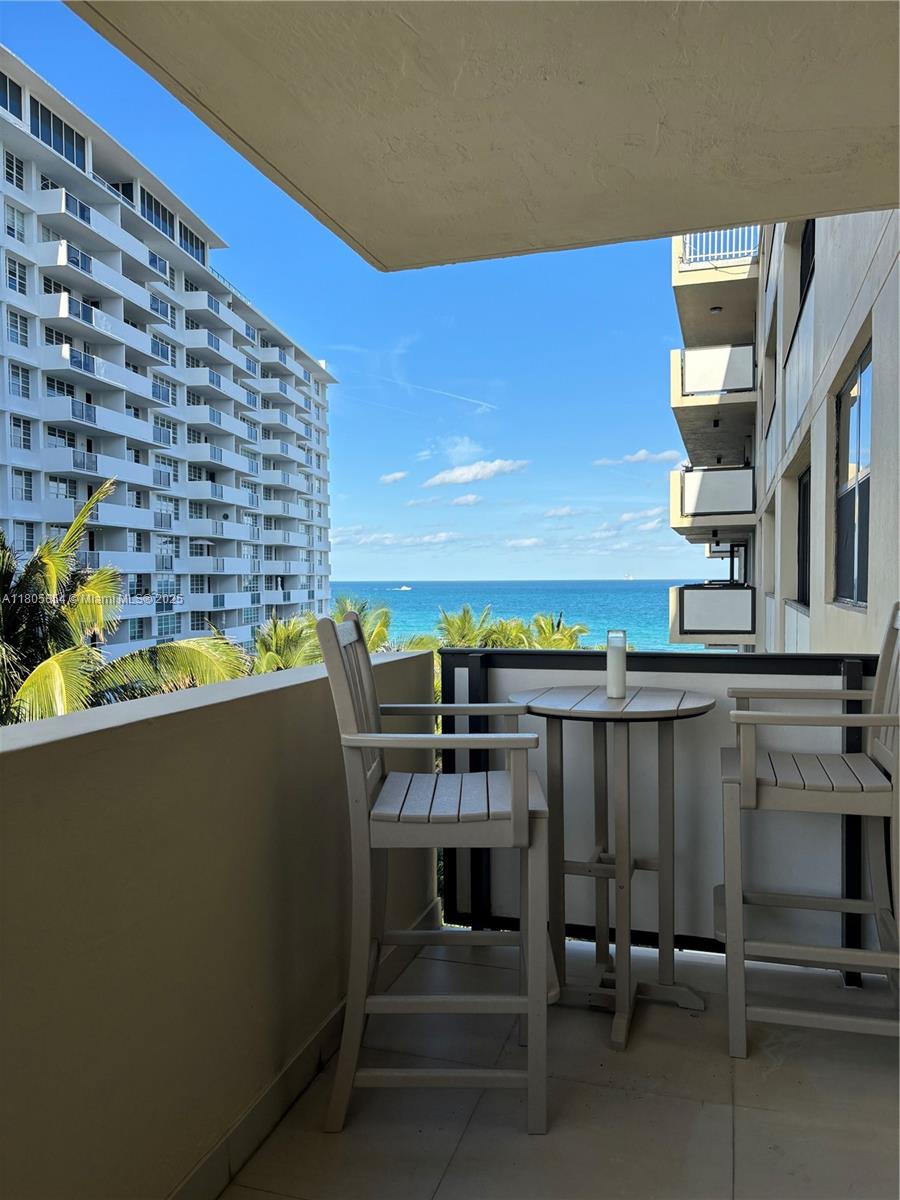 Rental Property at 1621 Collins Ave 807, Miami Beach, Miami-Dade County, Florida - Bedrooms: 2 
Bathrooms: 2  - $4,500 MO.