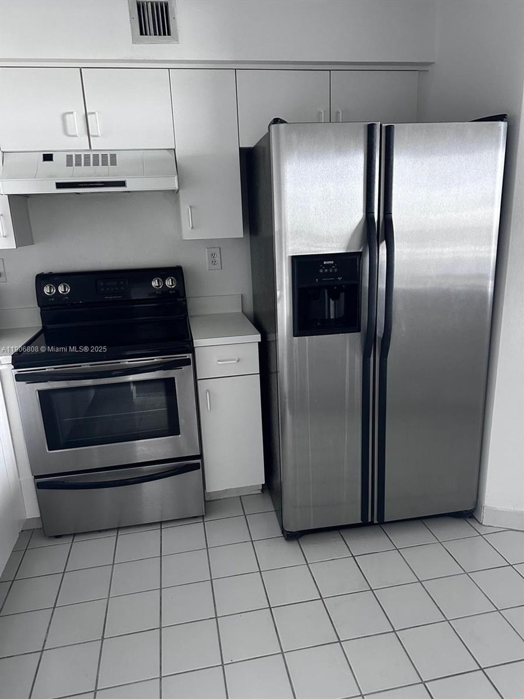 Photo of 3300 NE 191st St #904, Aventura, FL 33180 (MLS # A11906808)