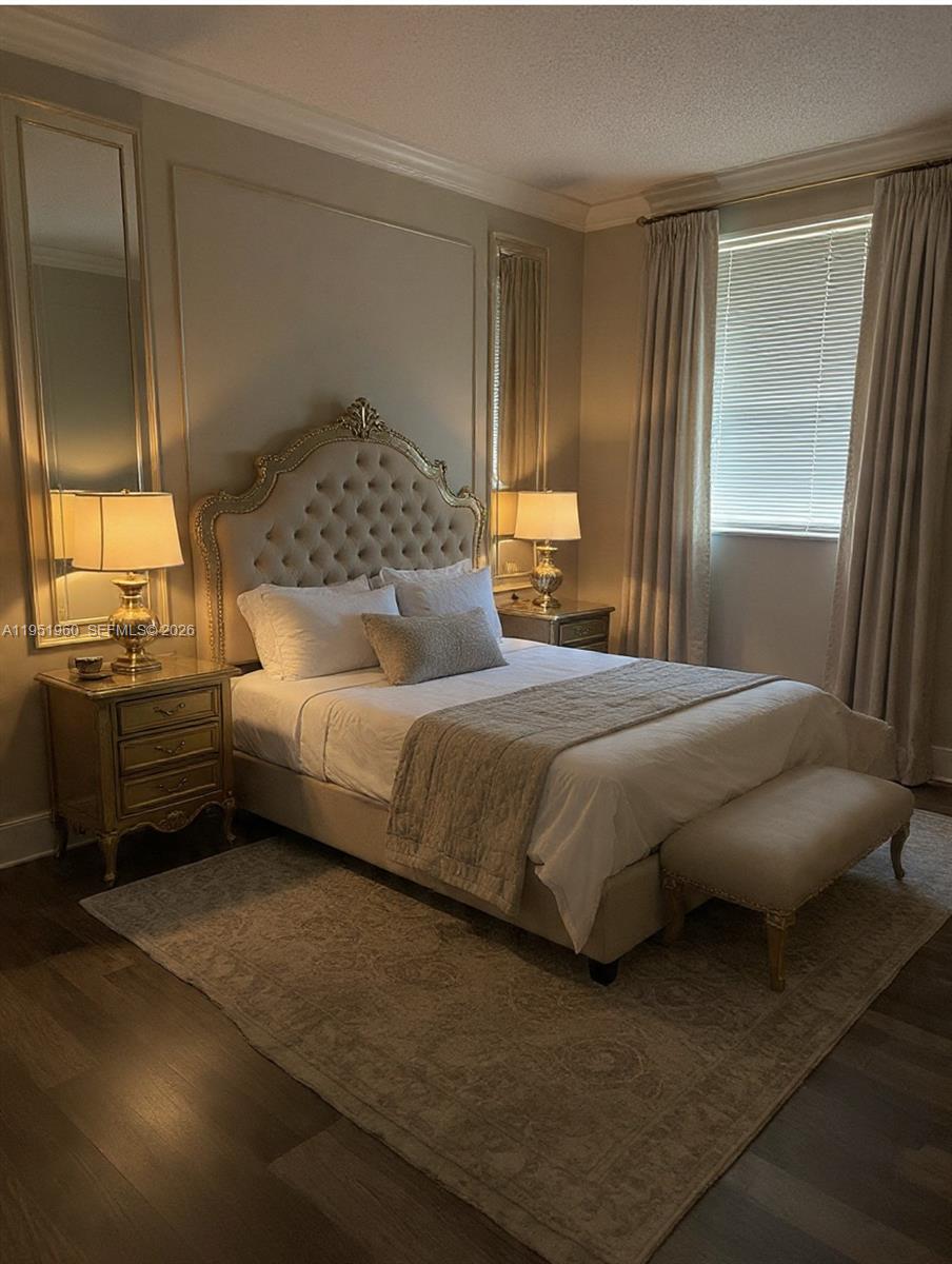 CYPRESS CHASE CONDO NO 5 - Residential