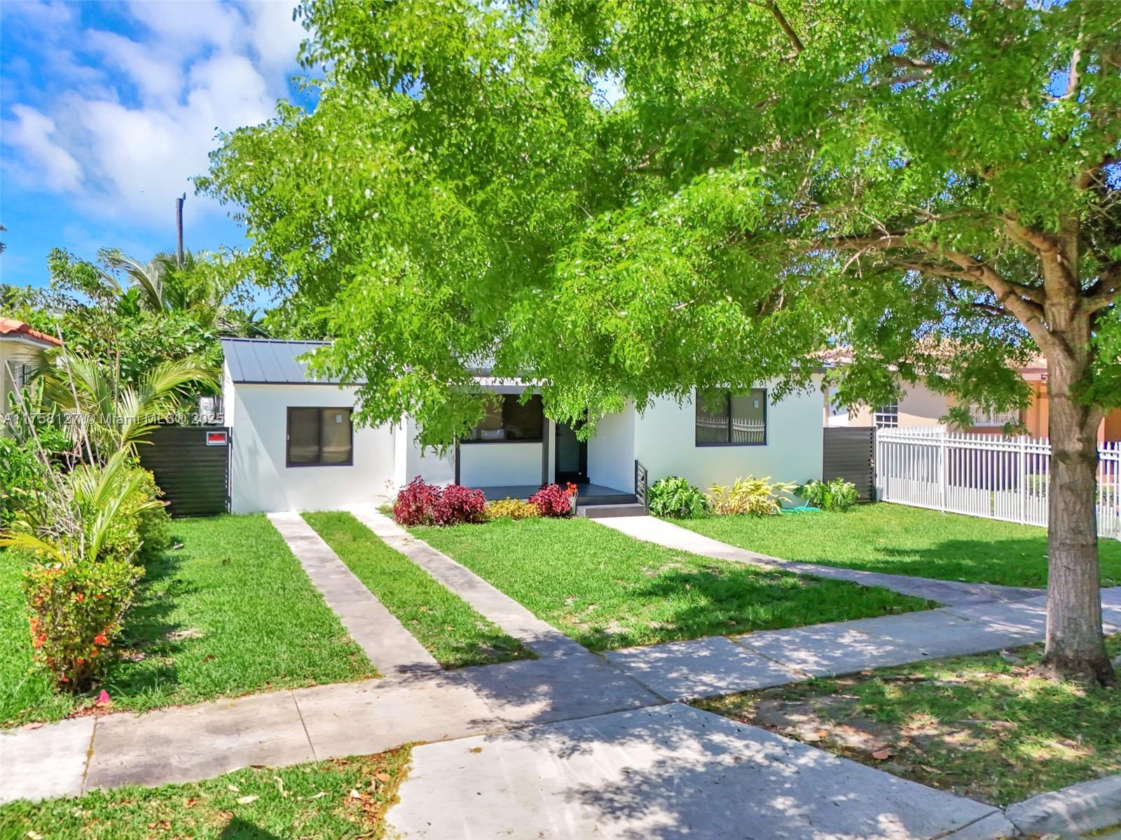 SILVER BLUFF EST-SEC B - Residential