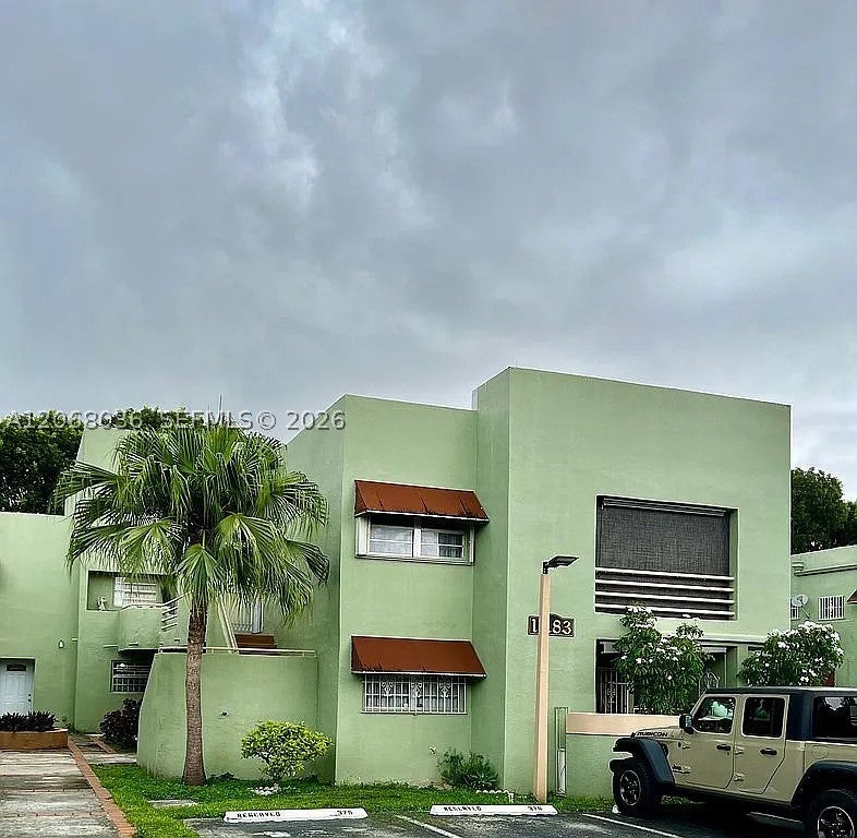 11183 NW 7th St 204-20