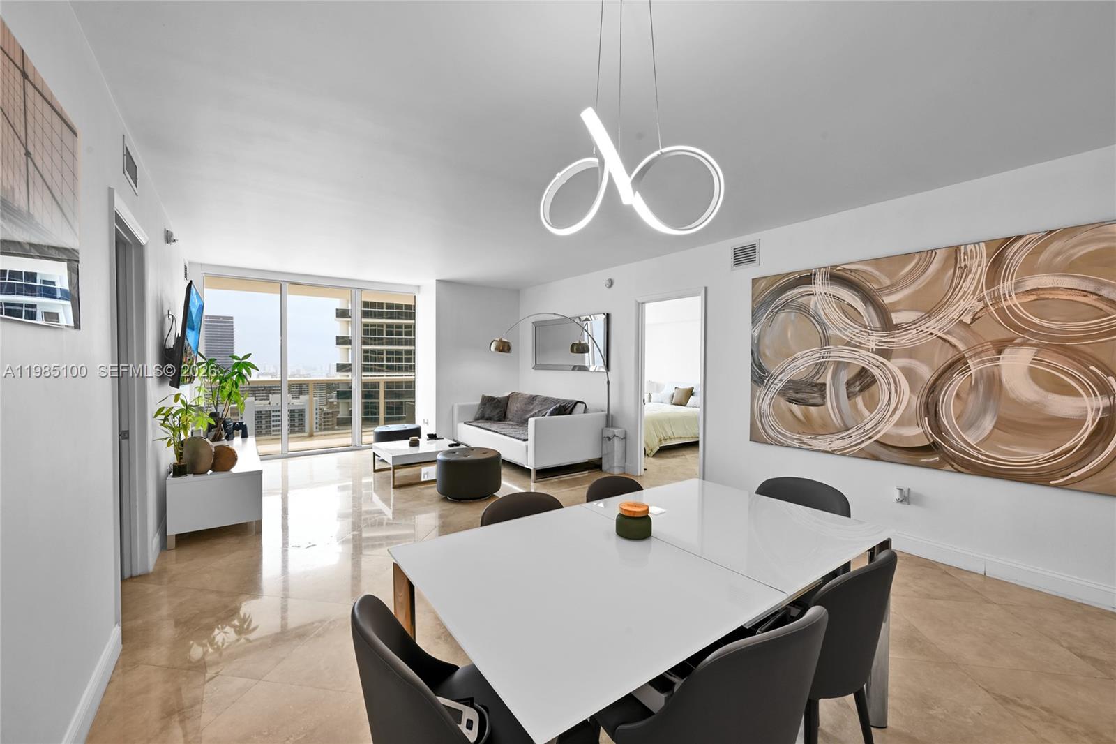 BEACH CLUB II - Residential