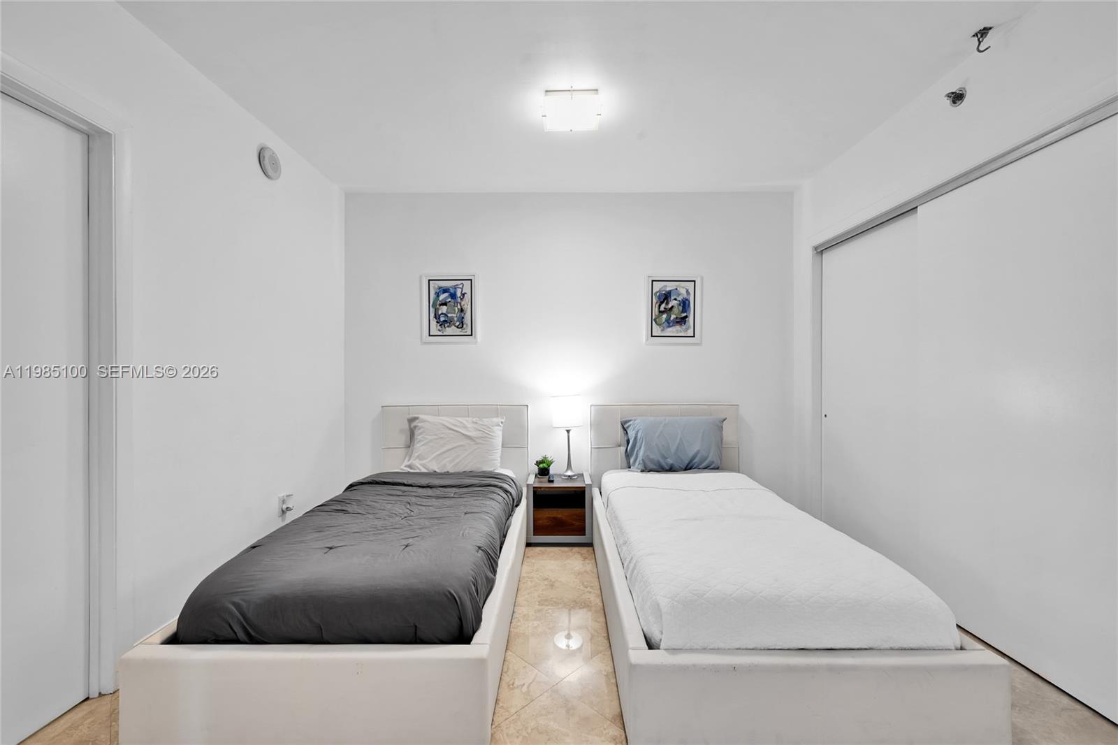 BEACH CLUB II - Residential