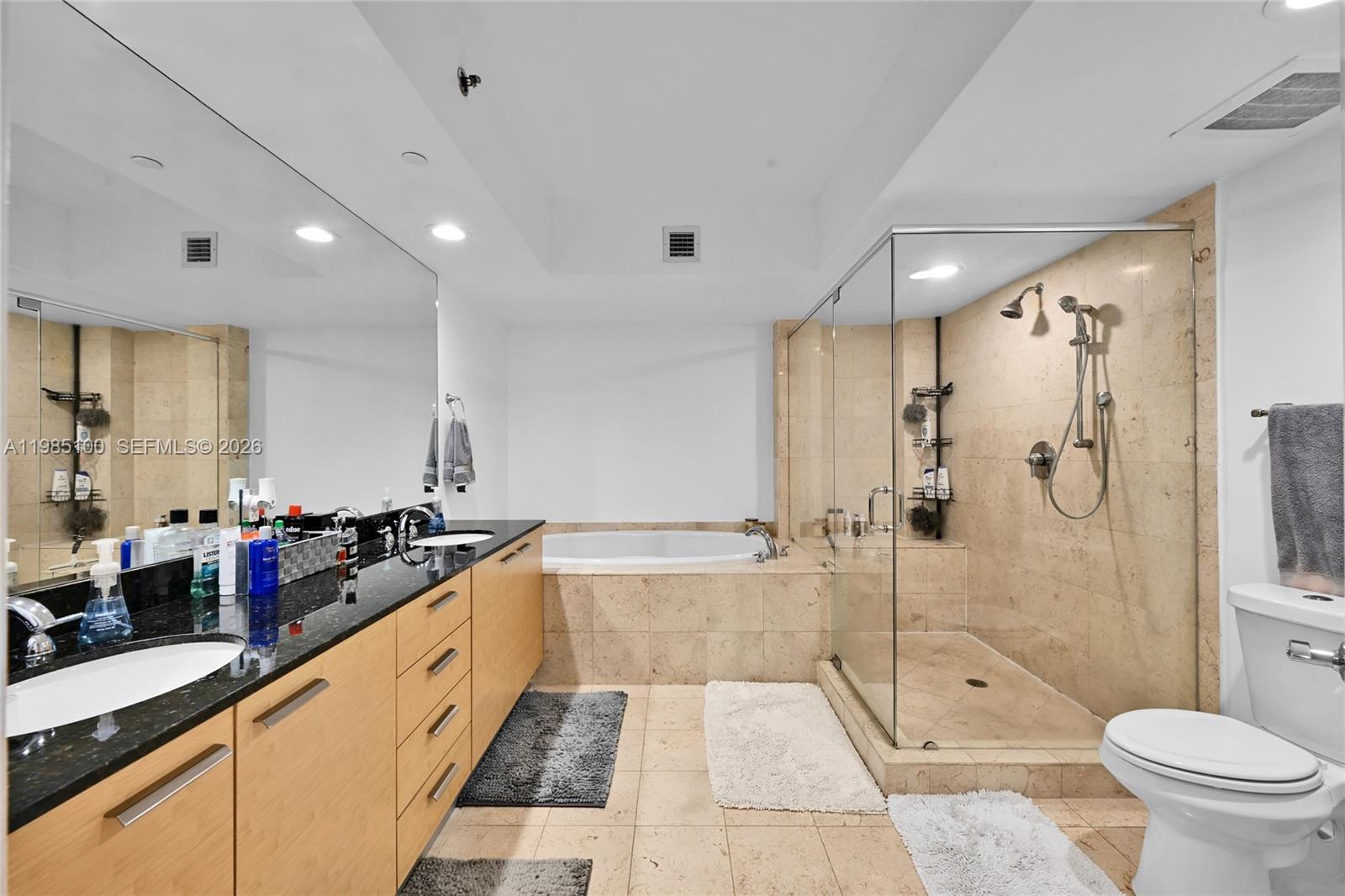 BEACH CLUB II - Residential