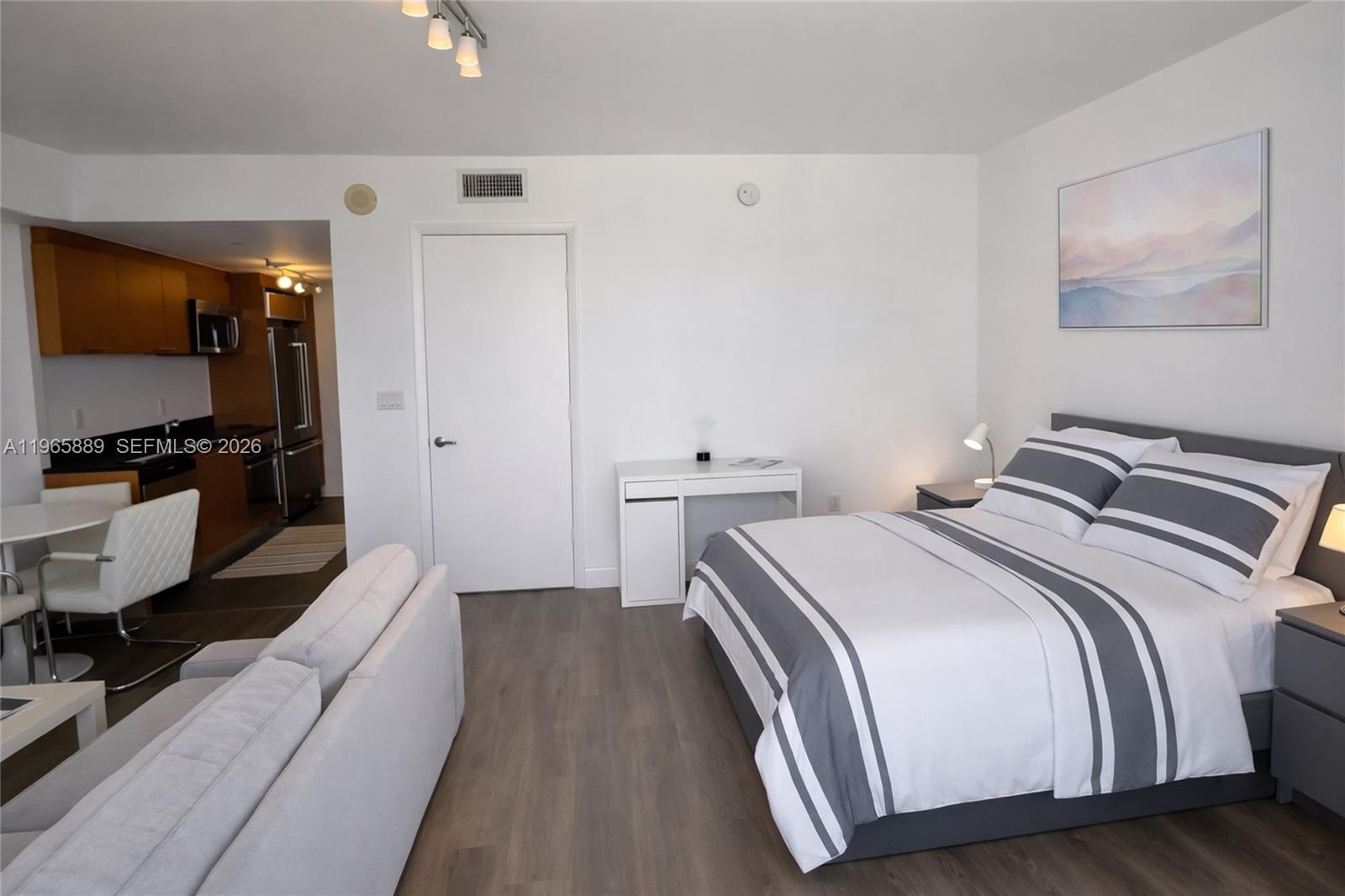 50 Biscayne Blvd 4209