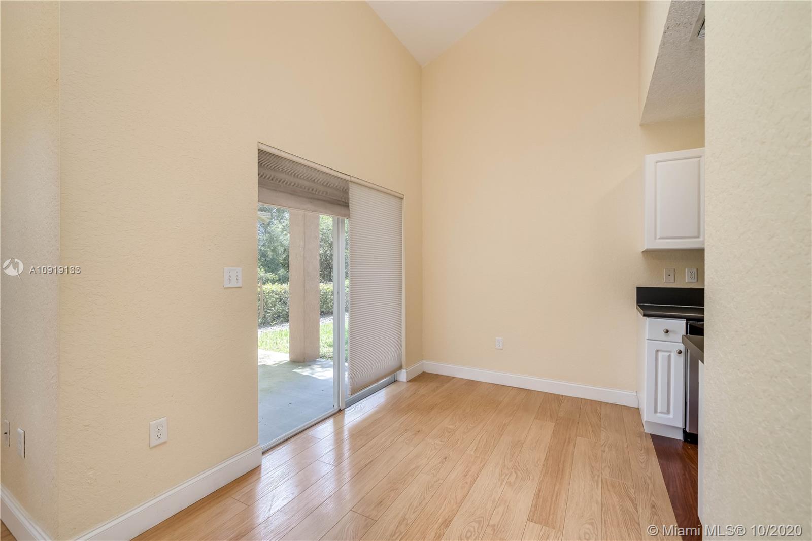 SUNSET PLAZA - Residential Lease