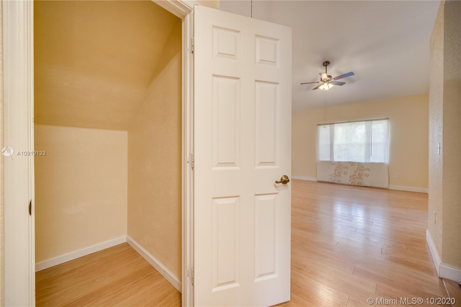 SUNSET PLAZA - Residential Lease