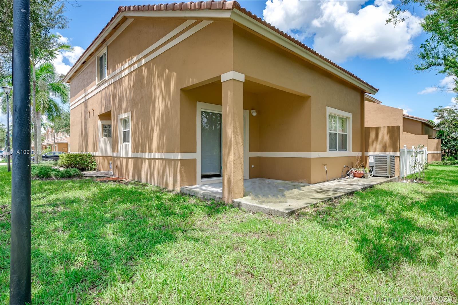 SUNSET PLAZA - Residential Lease