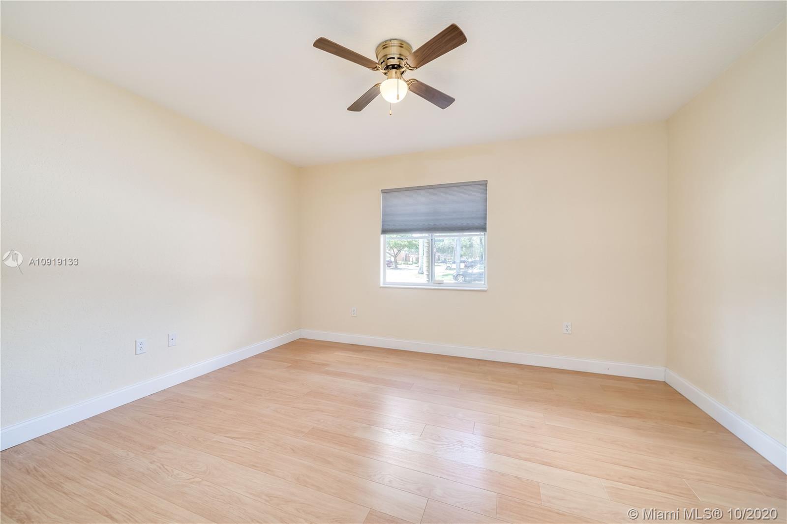 SUNSET PLAZA - Residential Lease