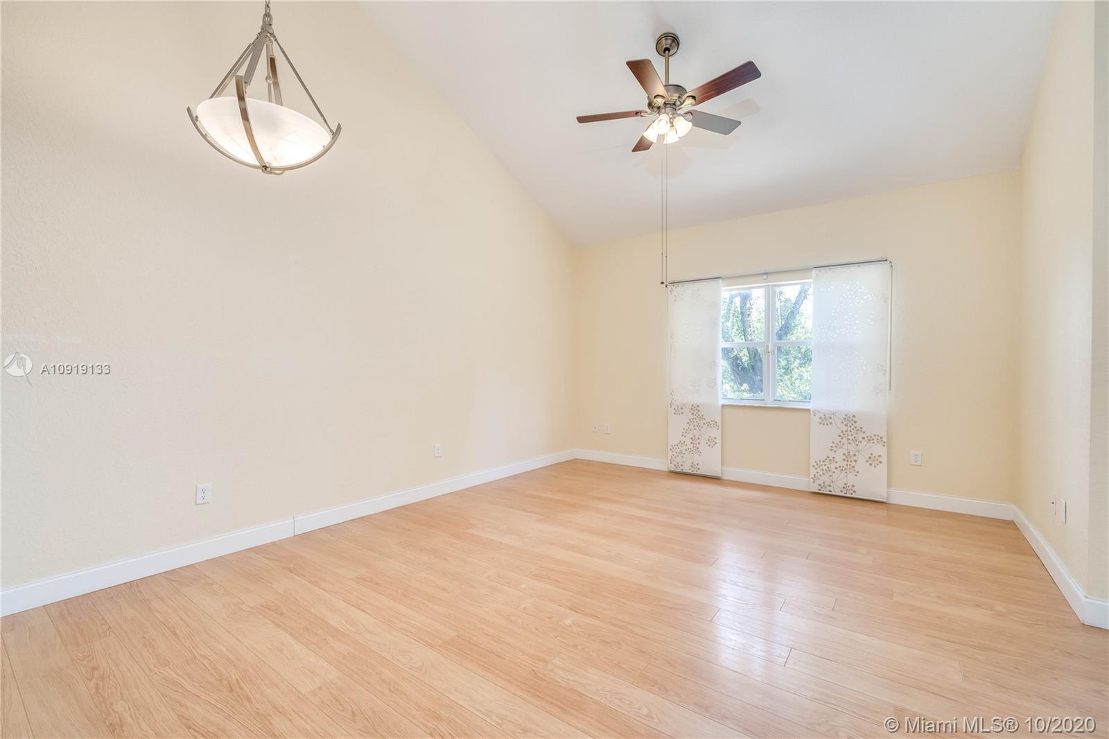 SUNSET PLAZA - Residential Lease