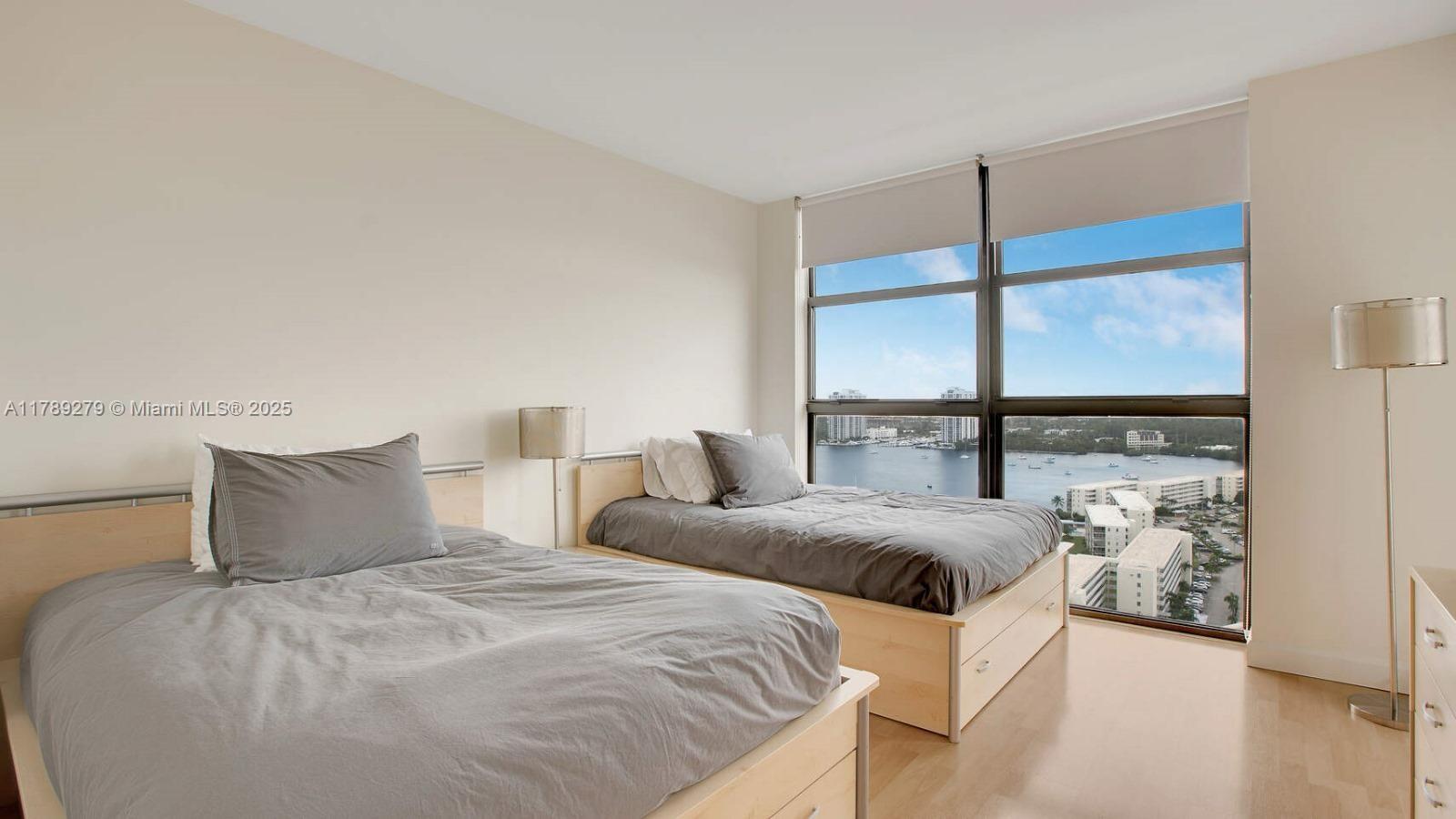 1000 ISL BLVD WILLIAMS IS - Residential Lease