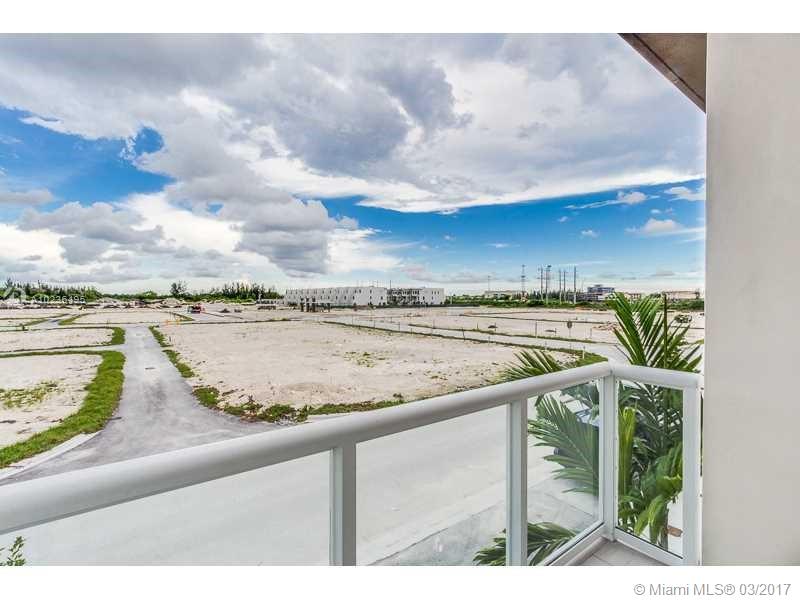 LANDMARK AT DORAL - Residential Lease