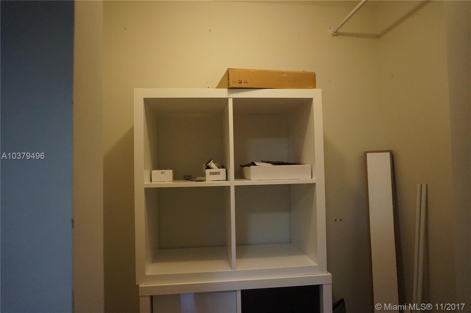 CHATEAU DE VILLE CONDO - Residential