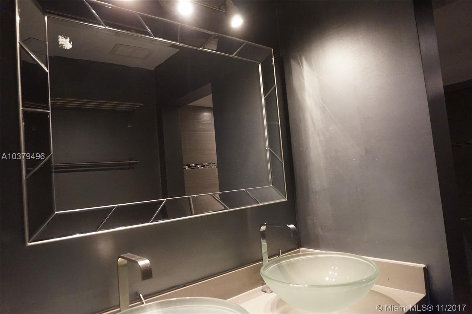 CHATEAU DE VILLE CONDO - Residential