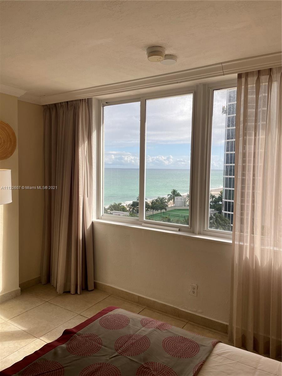 THE AVENTURA BEACH CLUB C - Residential