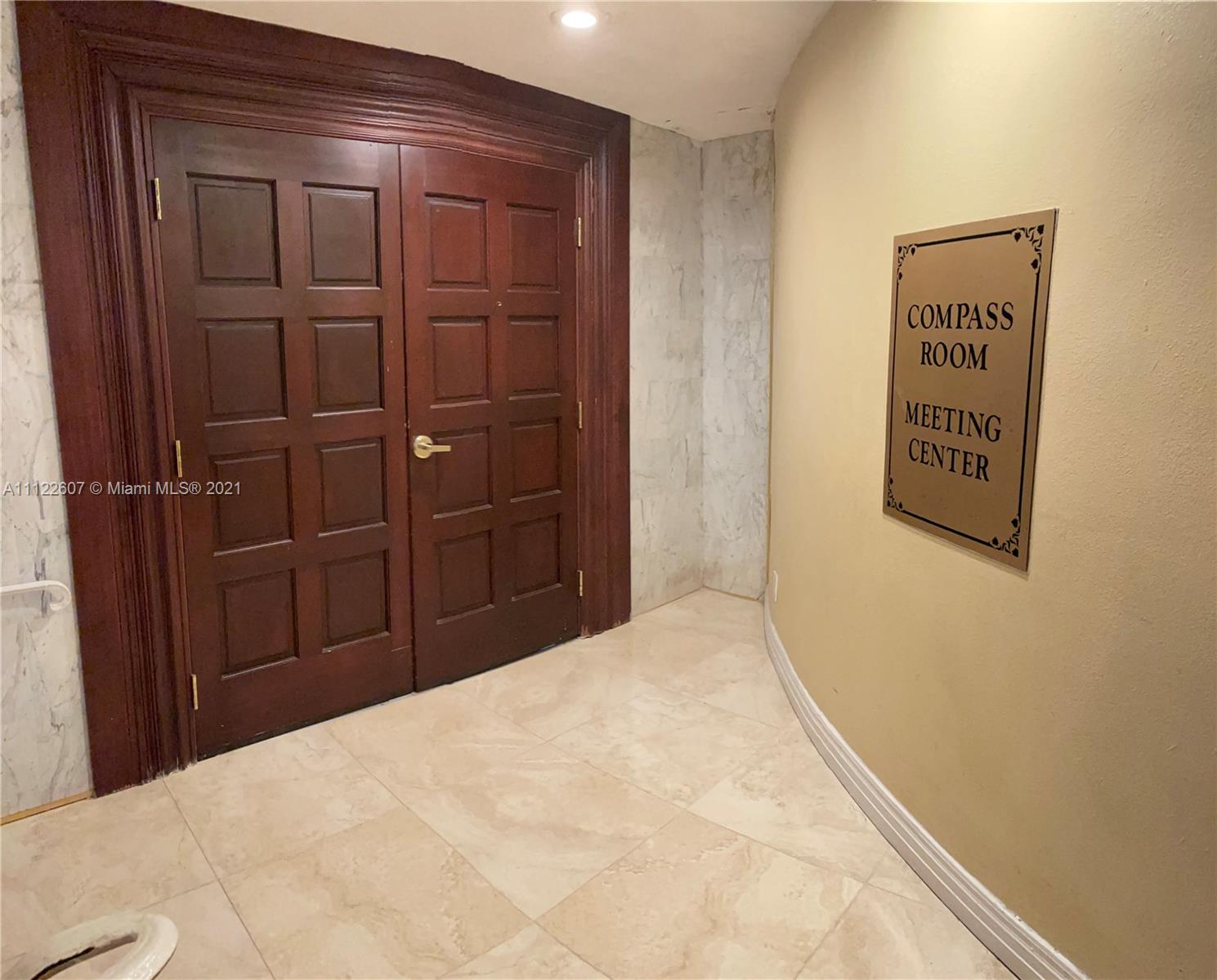 THE AVENTURA BEACH CLUB C - Residential