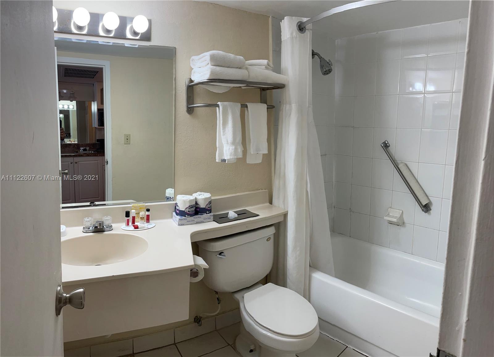 THE AVENTURA BEACH CLUB C - Residential