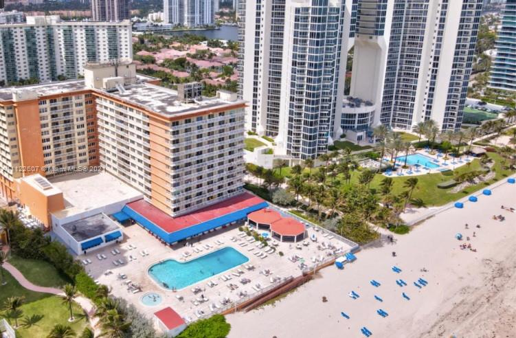 THE AVENTURA BEACH CLUB C - Residential