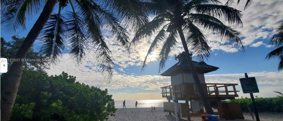 THE AVENTURA BEACH CLUB C - Residential