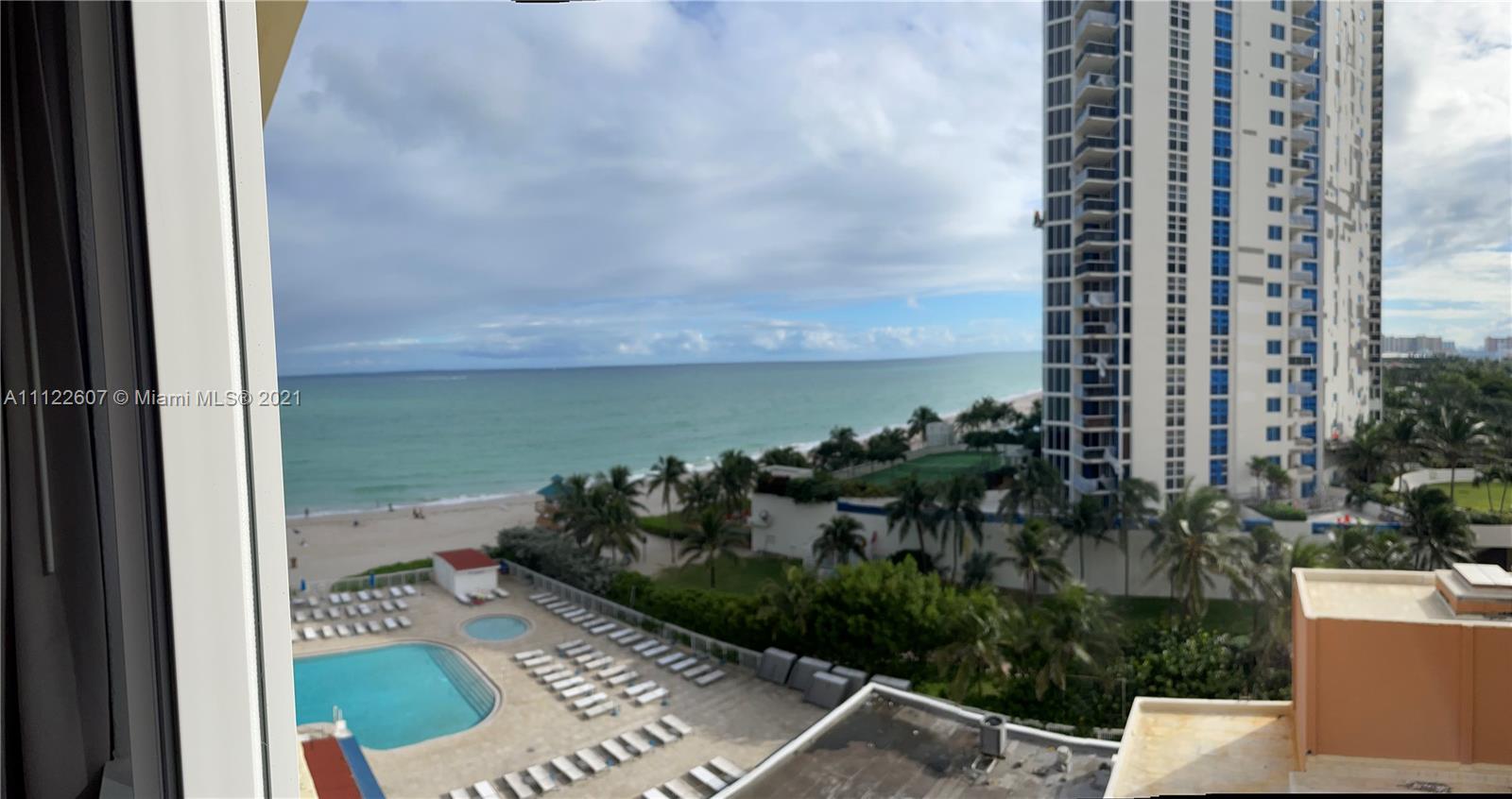 THE AVENTURA BEACH CLUB C - Residential