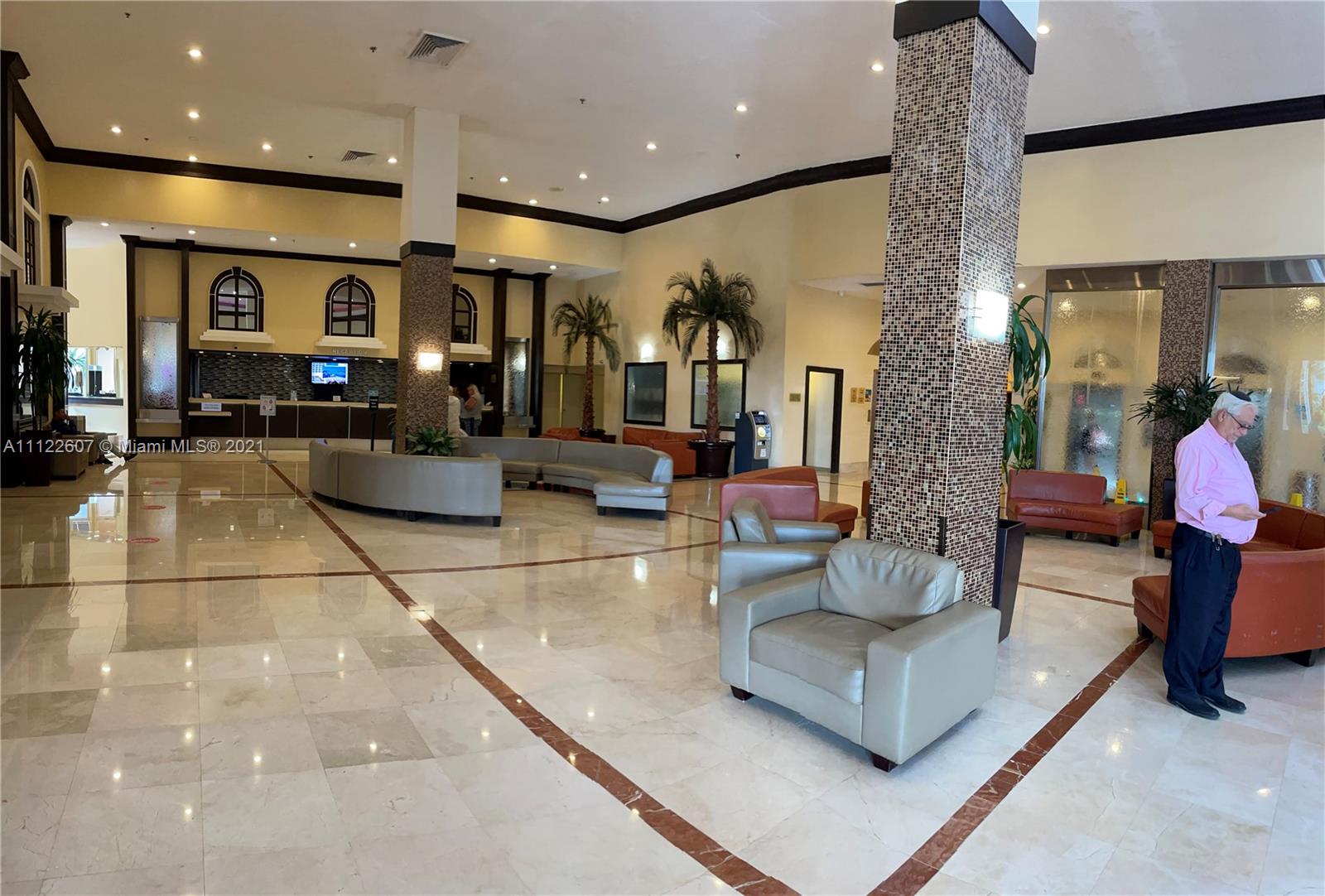 THE AVENTURA BEACH CLUB C - Residential