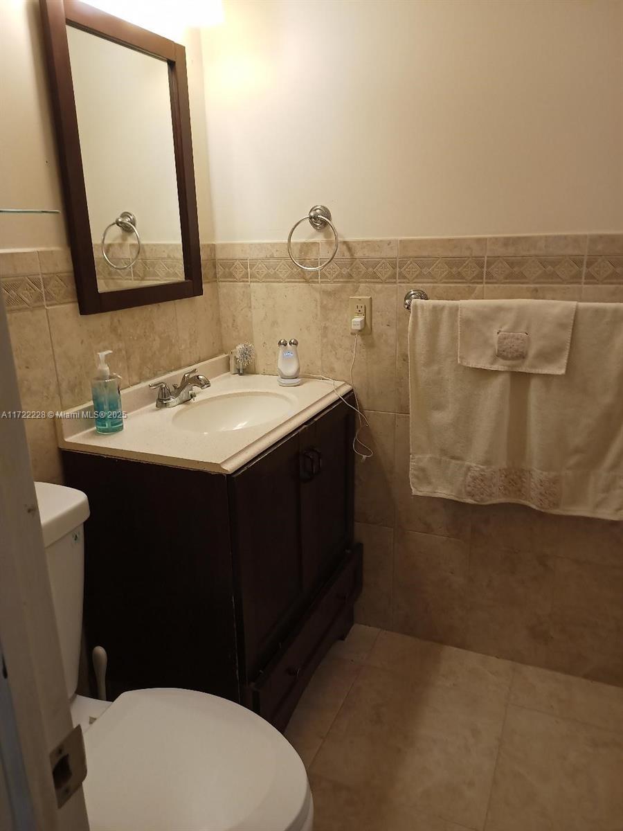 WESTLAND EDEN CONDO II - Residential