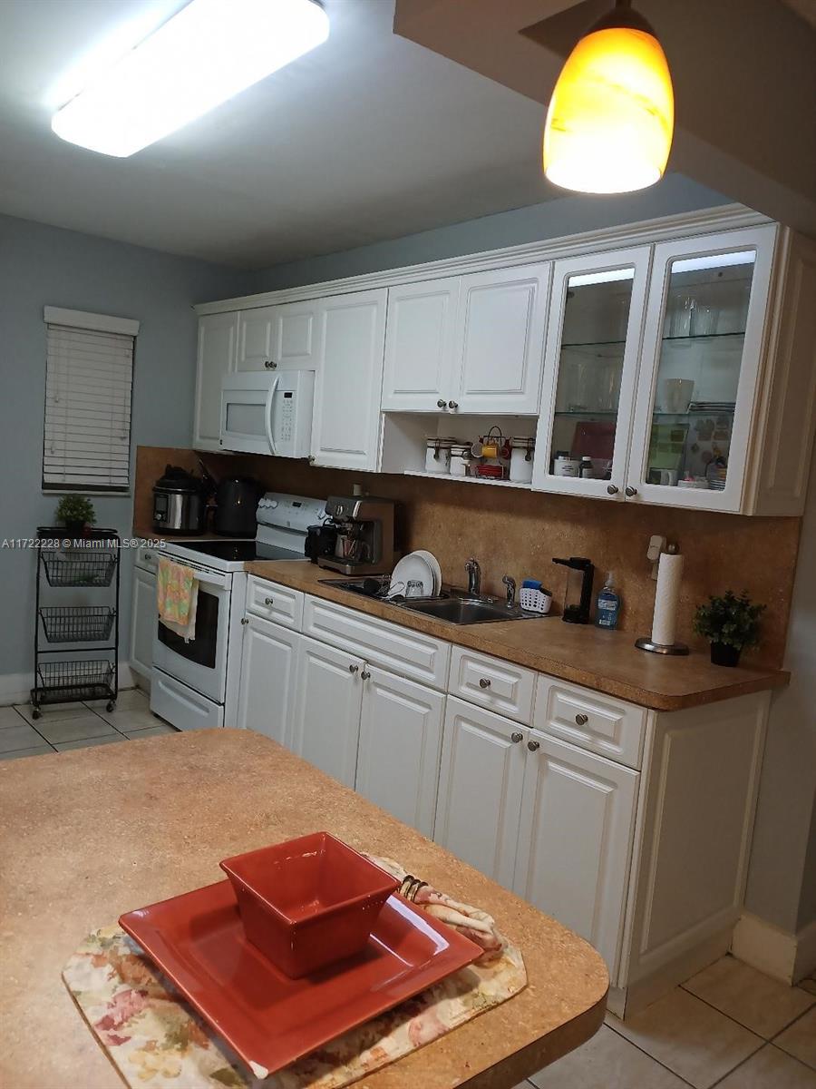 WESTLAND EDEN CONDO II - Residential