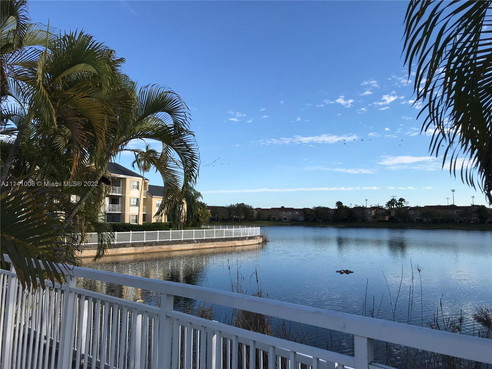 LE CLUB AT OLD CUTLER CON - Residential