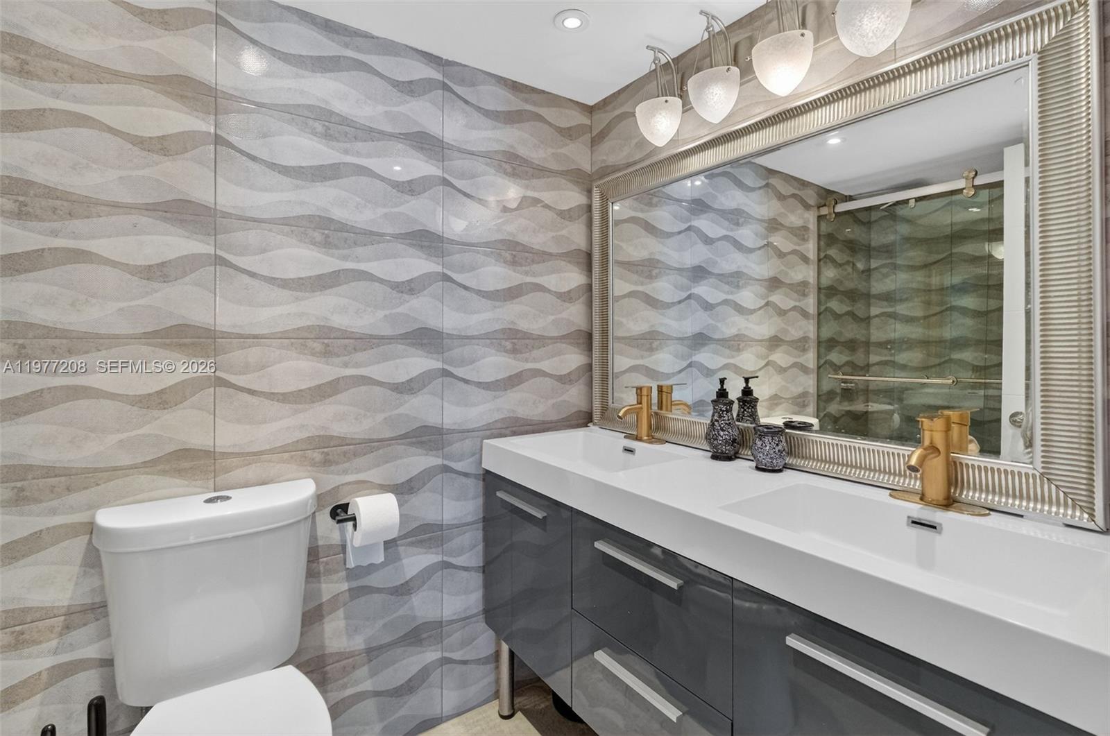 MIRASOL OCEAN TOWERS COND - Residential