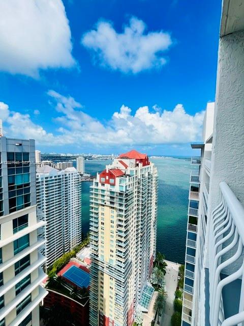 THE CLUB AT BRICKELL BAY - Residential