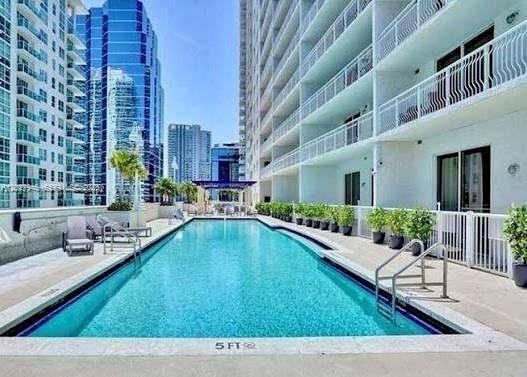 THE CLUB AT BRICKELL BAY - Residential