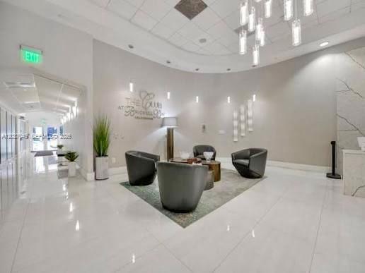 THE CLUB AT BRICKELL BAY - Residential