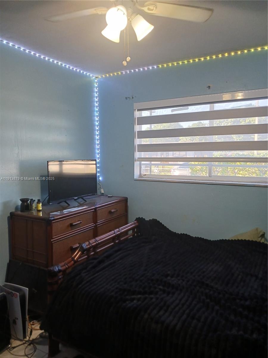 CAROL CITY 3RD ADDN - Residential