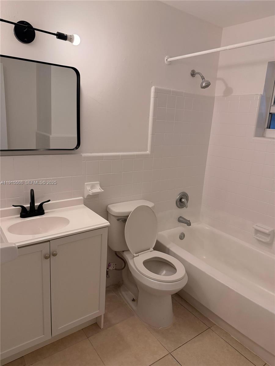 WESTFIELD AT WPB - Residential Lease