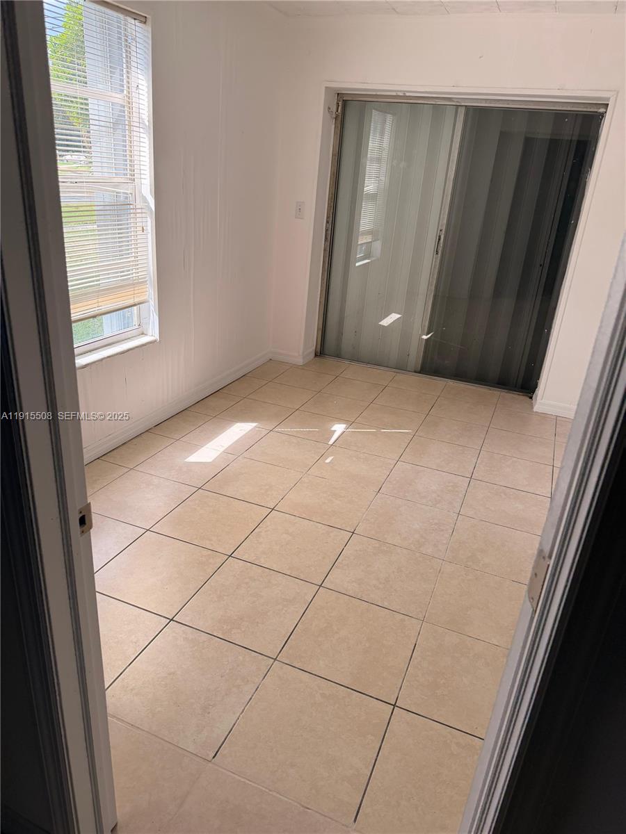 WESTFIELD AT WPB - Residential Lease