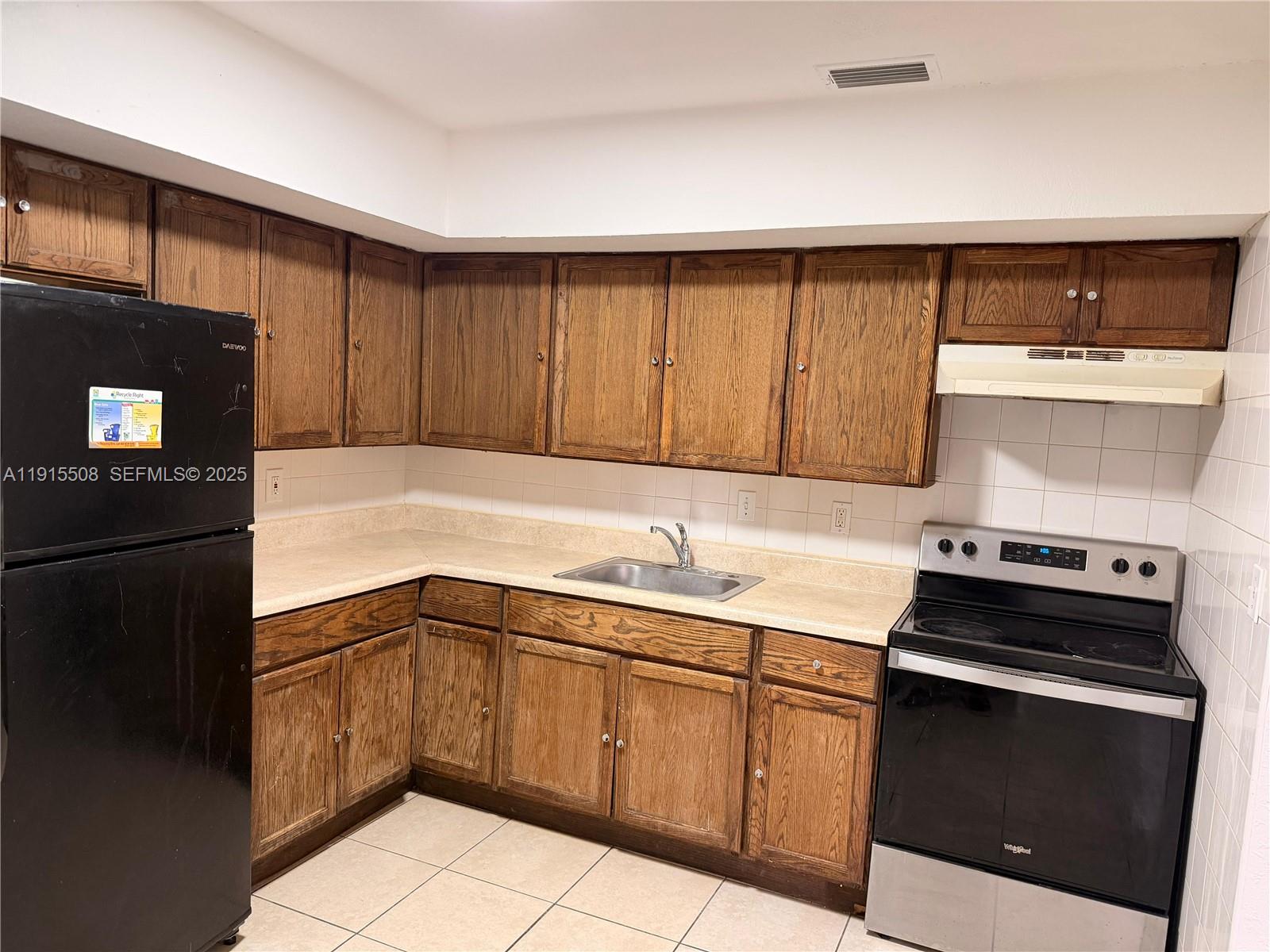 WESTFIELD AT WPB - Residential Lease