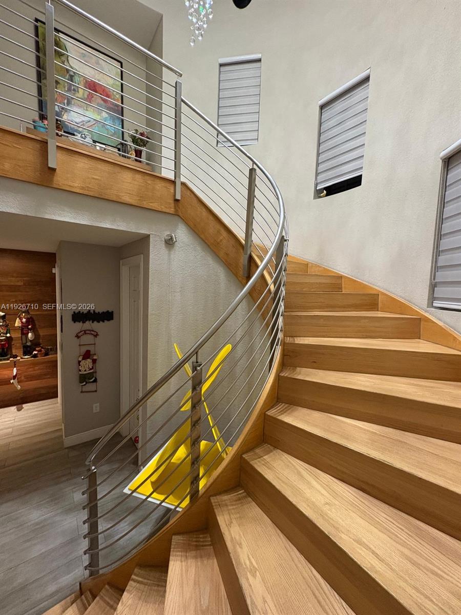 DORAL BREEZE - Residential