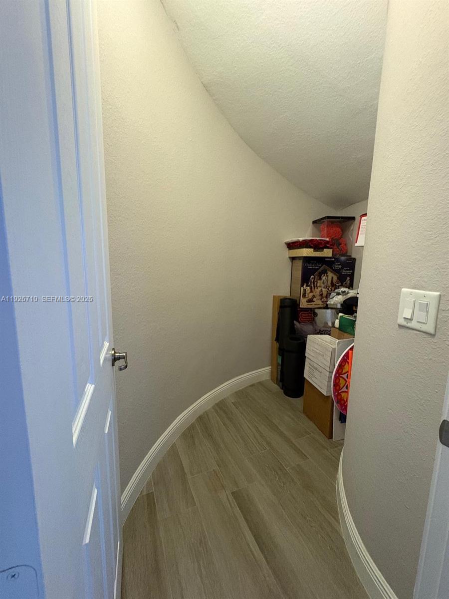 DORAL BREEZE - Residential