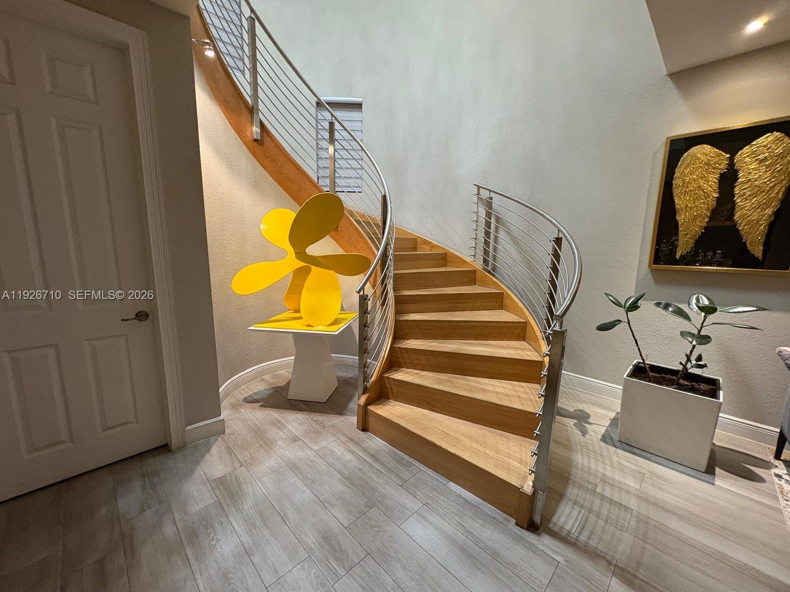 DORAL BREEZE - Residential