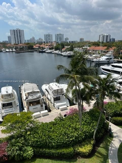 A home in Aventura