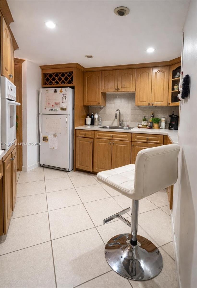 FOUR AMBASSADORS CONDO PH - Residential