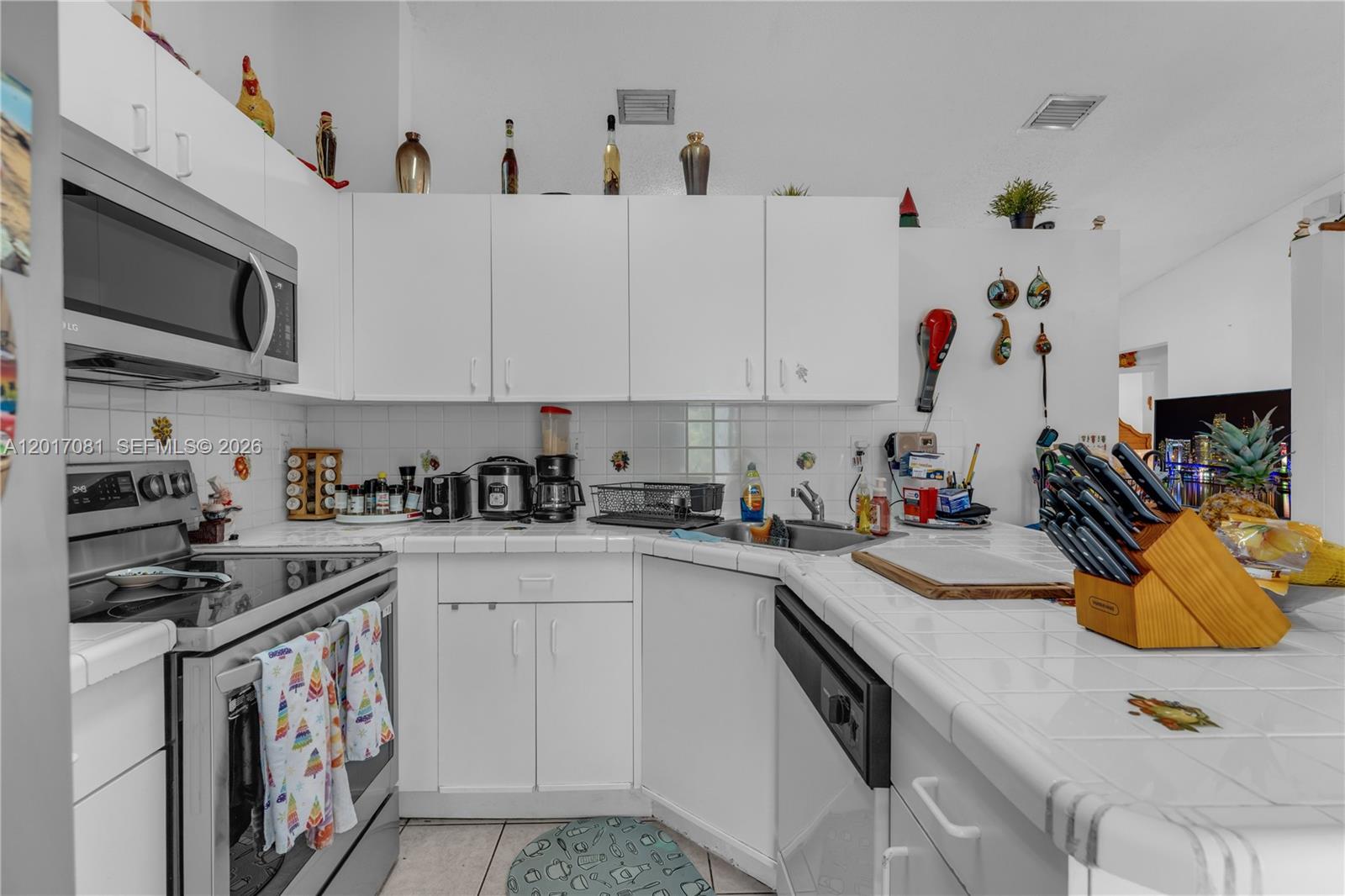 MED GARDENS SEC 2 - Residential