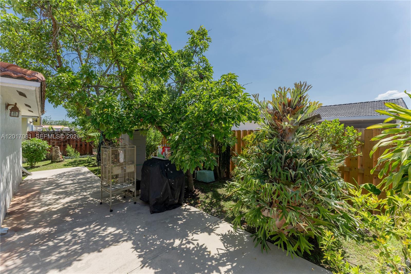MED GARDENS SEC 2 - Residential