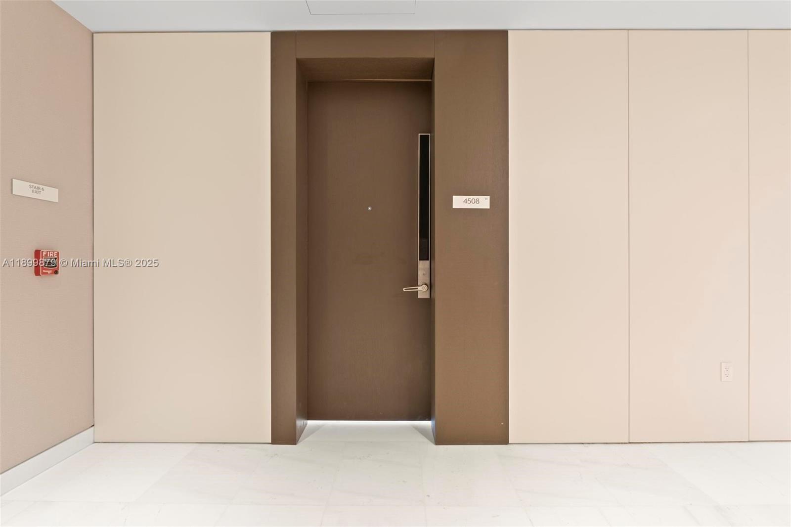 ASTON MARTIN - Residential