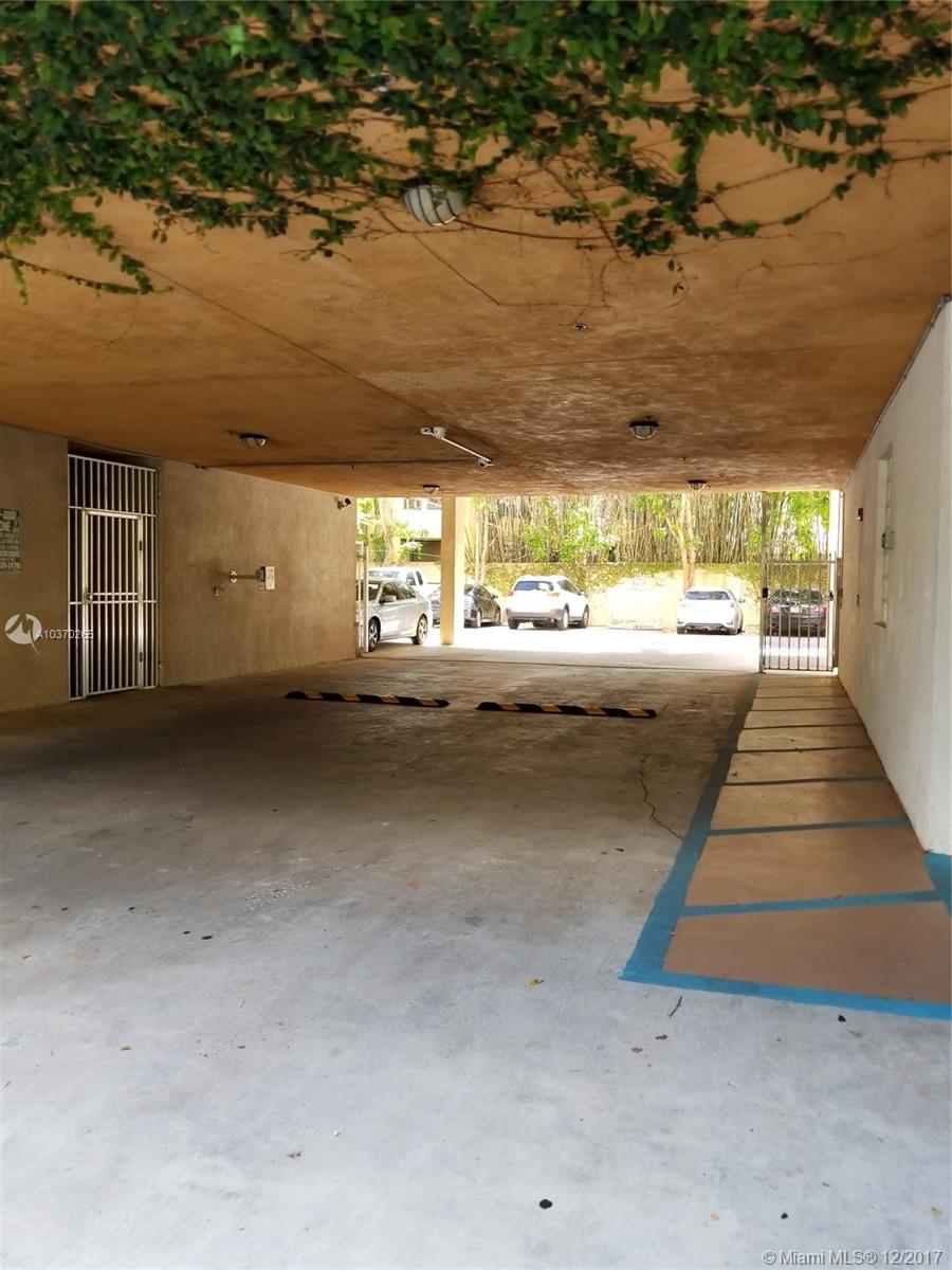 DIXIE GROVE - Residential Lease